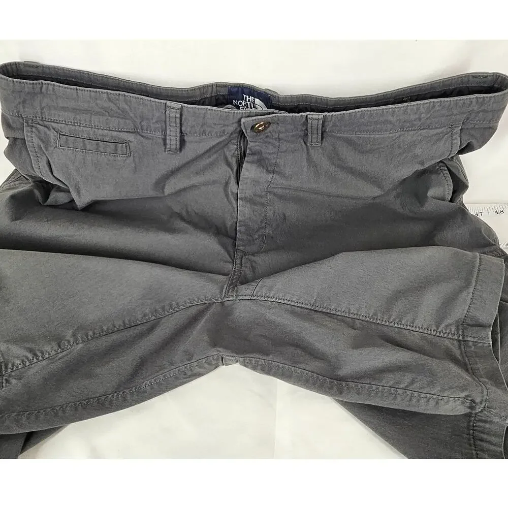 THE NORTH FACE MEN'S CHARCOAL ZIPPER LEG POCKET GRAY 8